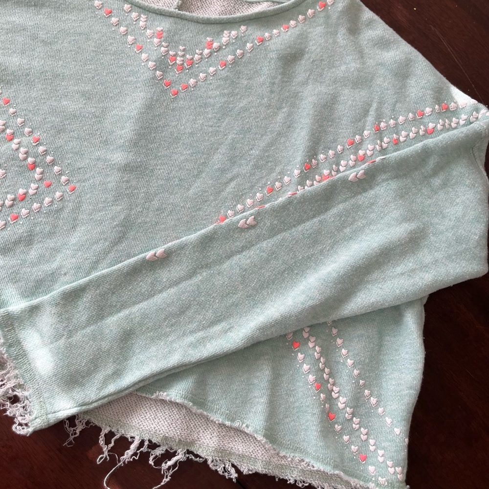 Cropped long sleeve top - Picture 2 of 3